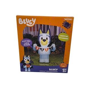 Bluey Halloween Inflatable 3.5ft Airblown Lights Up‎ Indoor/Outdoor Decoration